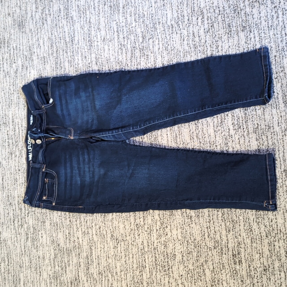 Wallflower Women's Juniors Capri's